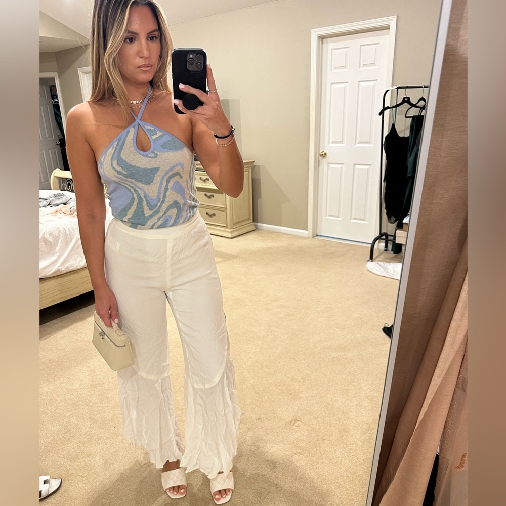 White flair cropped flowy pants